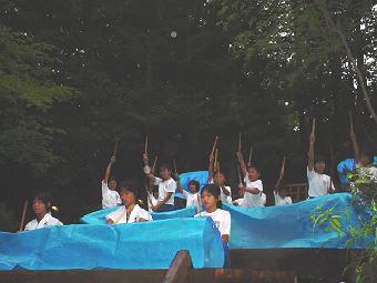 �܂ق�Α��ېX�̃R���T�[�g���̂P�Q�y�q�����ہu�܂ق�΂̕��v�z