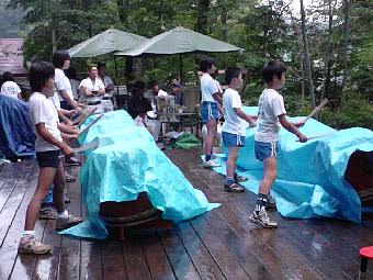 �܂ق�Α��ېX�̃R���T�[�g���̂W�y�q�����ہu�Ă������ցv�z