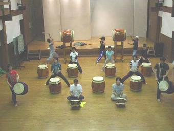 �x�n�f�x����Ƃ̗��K��̂U�y�u�r�d�r�r�h�n�m�Q�O�O�Q�v�̗��K���̂P�z